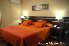  Hotel Francia  Тукуман